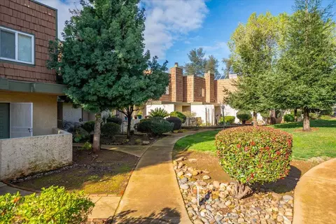 Exterior - 3087 Northwoods Way, Redding, CA 96002 photo 13 of 16