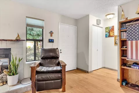 Entry Way - 3087 Northwoods Way, Redding, CA 96002 photo 1 of 2