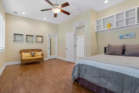 Bedroom - 3685 Wimbledon Dr, Redding, CA 96002 photo 4 of 6