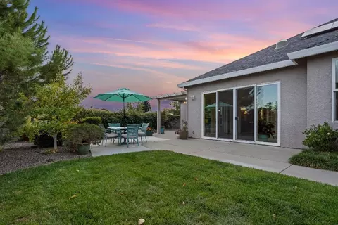 Exterior - 3685 Wimbledon Dr, Redding, CA 96002 photo 3 of 9