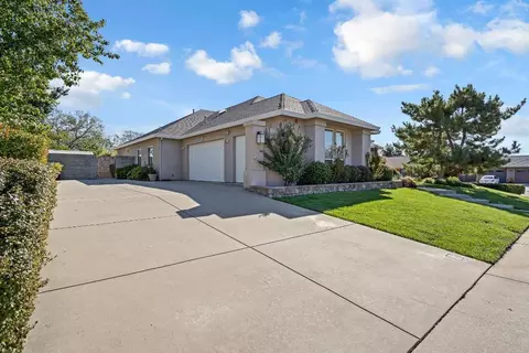 Exterior - 3685 Wimbledon Dr, Redding, CA 96002 photo 9 of 9