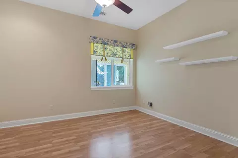 Bedroom - 3685 Wimbledon Dr, Redding, CA 96002 photo 1 of 6
