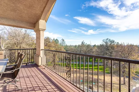 Exterior - 7775 Muletown Rd, Redding, CA 96001 photo 5 of 10