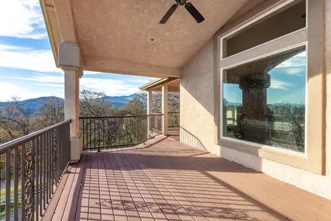 Exterior - 7775 Muletown Rd, Redding, CA 96001 photo 6 of 10