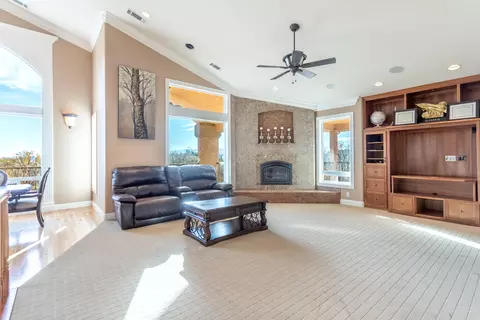 Living - 7775 Muletown Rd, Redding, CA 96001 photo 2 of 4