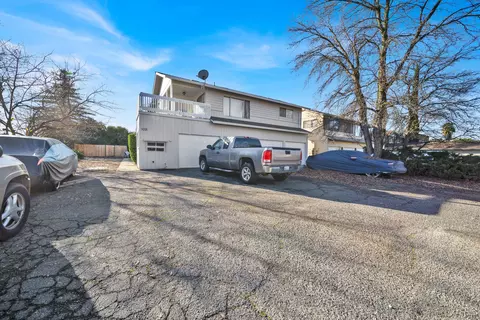 Exterior - 1091 Del Sol Pl, Redding, CA 96002 photo 8 of 8