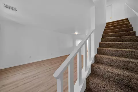 Living - 1091 Del Sol Pl, Redding, CA 96002 photo 1 of 5