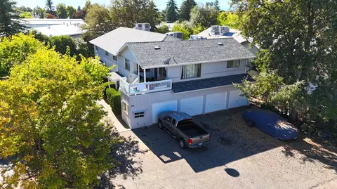 1091 Del Sol Pl, Redding, CA 96002