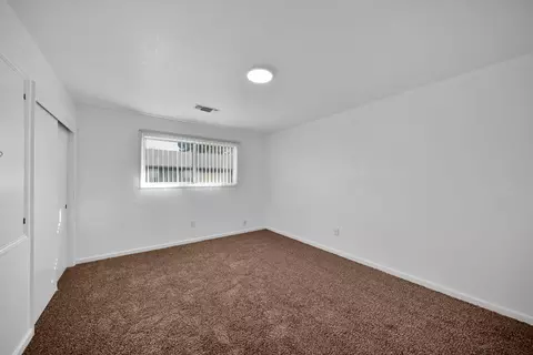 Bedroom - 1091 Del Sol Pl, Redding, CA 96002 photo 4 of 6