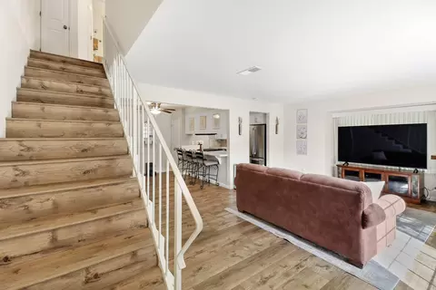 Entry Way - 200 Ridgetop Dr #31, Redding, CA 96003 photo 1 of 2