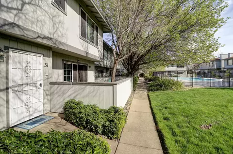 200 Ridgetop Dr #31, Redding, CA 96003