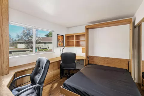 Bedroom - 200 Ridgetop Dr #31, Redding, CA 96003 photo 4 of 4