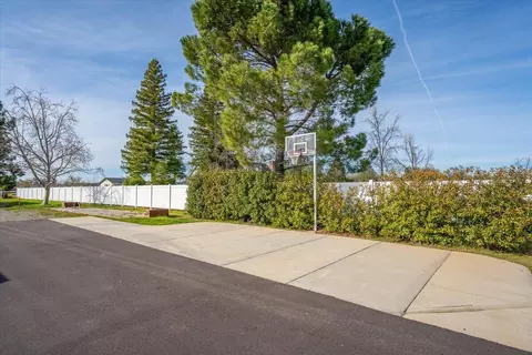 Exterior - 14115 Trinity Ave, Red Bluff, CA 96080 photo 19 of 25