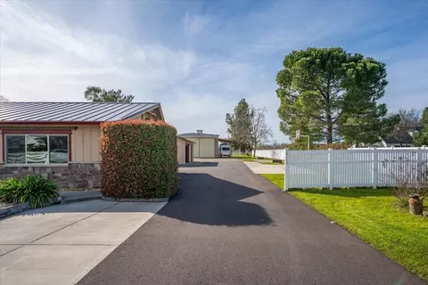 Exterior - 14115 Trinity Ave, Red Bluff, CA 96080 photo 15 of 25