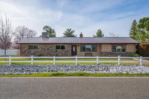 Exterior - 14115 Trinity Ave, Red Bluff, CA 96080 photo 10 of 25