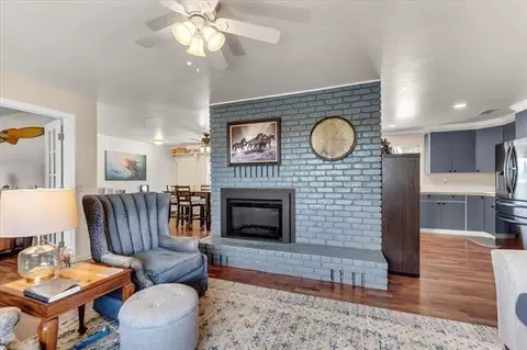Living - 14115 Trinity Ave, Red Bluff, CA 96080 photo 3 of 5