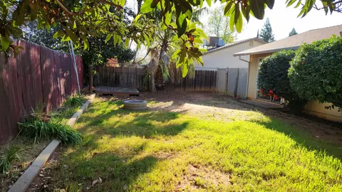 2332 Venus Way, Redding, CA 96002 photo 22