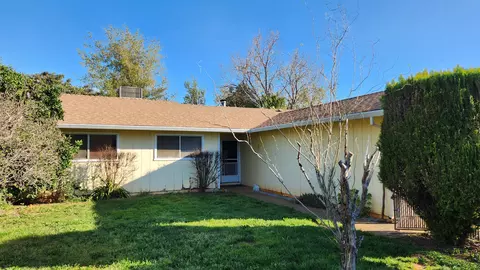 2332 Venus Way, Redding, CA 96002 photo 2