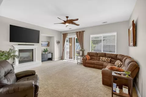 Living - 751 Woodacre Dr, Redding, CA 96002 photo 1 of 4