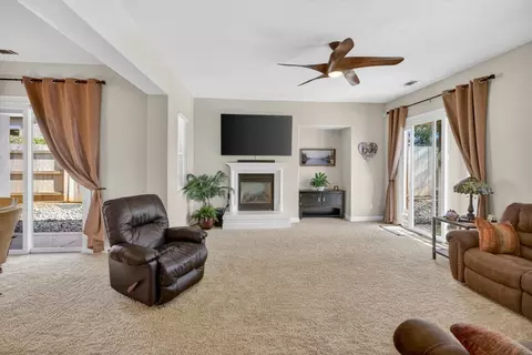 Living - 751 Woodacre Dr, Redding, CA 96002 photo 2 of 4