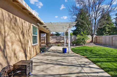 Exterior - 751 Woodacre Dr, Redding, CA 96002 photo 7 of 7