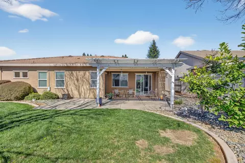 Exterior - 751 Woodacre Dr, Redding, CA 96002 photo 4 of 7