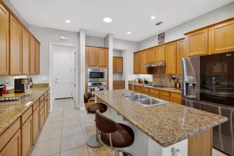 Kitchen - 751 Woodacre Dr, Redding, CA 96002 photo 2 of 3