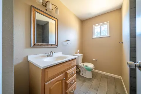 Bath - 852 Lake Blvd, Redding, CA 96003 photo 2 of 3