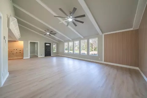 Living - 19767 Paso Robles Ave, Redding, CA 96003 photo 4 of 5