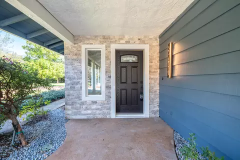 Exterior - 19767 Paso Robles Ave, Redding, CA 96003 photo 3 of 21