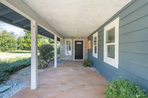Exterior - 19767 Paso Robles Ave, Redding, CA 96003 photo 1 of 21