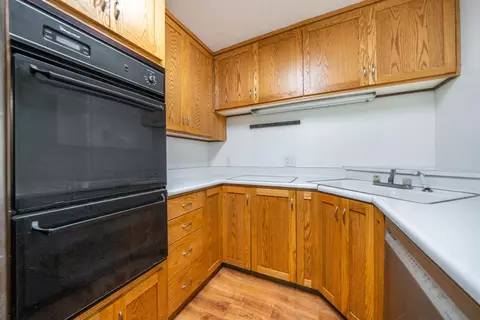 Kitchen - 2340 Wilsey Dr, Redding, CA 96001 photo 2 of 4