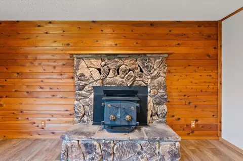 Living - 8003 Narrows Way, Redding, CA 96001 photo 4 of 4