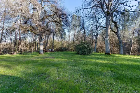Exterior - 8003 Narrows Way, Redding, CA 96001 photo 13 of 15