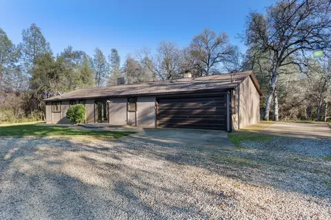 Exterior - 8003 Narrows Way, Redding, CA 96001 photo 7 of 15