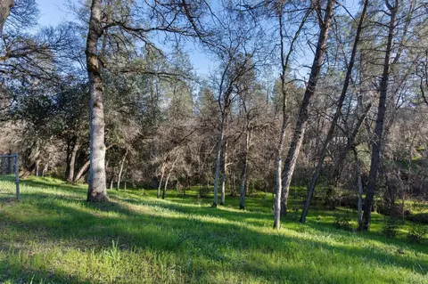 Exterior - 8003 Narrows Way, Redding, CA 96001 photo 12 of 15
