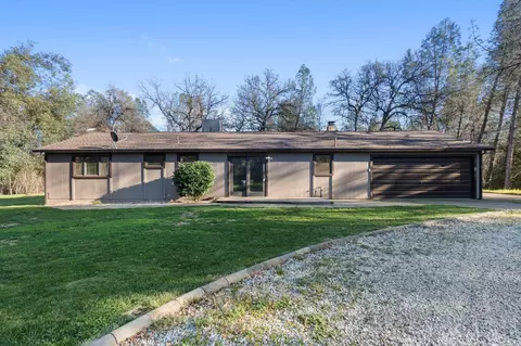 Exterior - 8003 Narrows Way, Redding, CA 96001 photo 3 of 15