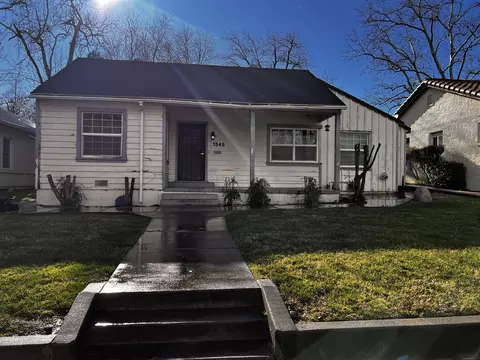 Exterior - 1549 Jackson St, Red Bluff, CA 96080 photo 3 of 7