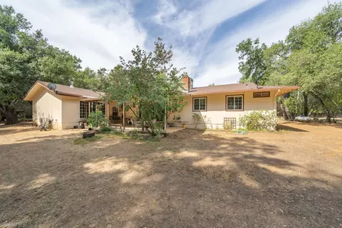 Exterior - 10587 Quail Hollow Dr, Redding, CA 96003 photo 13 of 20