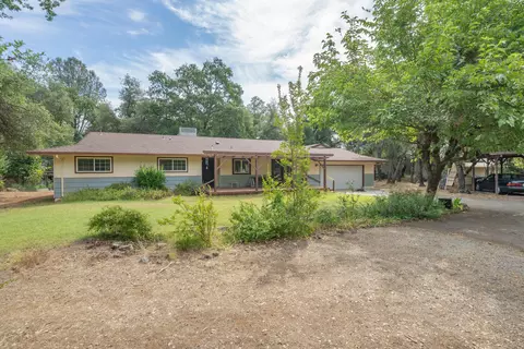 Exterior - 10587 Quail Hollow Dr, Redding, CA 96003 photo 10 of 20