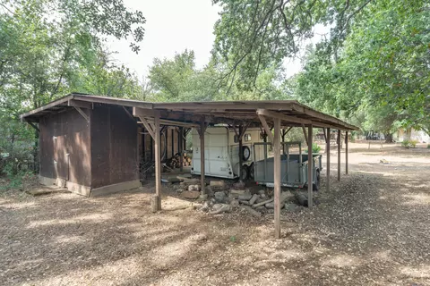 Exterior - 10587 Quail Hollow Dr, Redding, CA 96003 photo 8 of 20