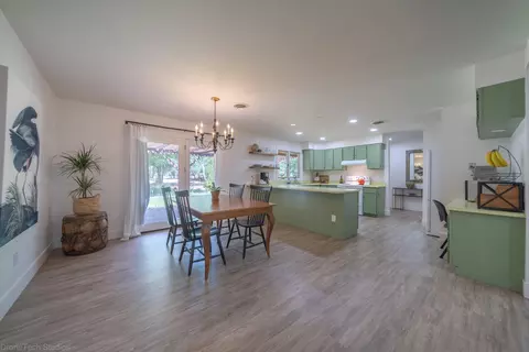 Dining - 10587 Quail Hollow Dr, Redding, CA 96003 photo 1 of 1