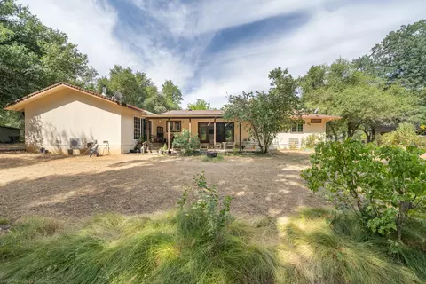 Exterior - 10587 Quail Hollow Dr, Redding, CA 96003 photo 14 of 20