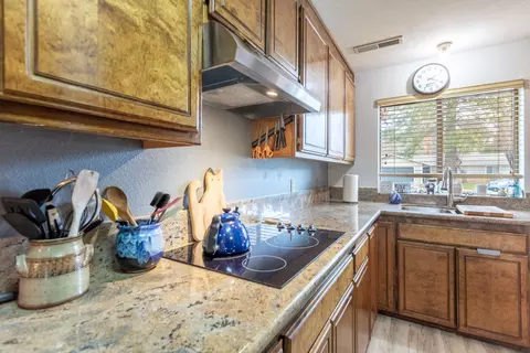 Kitchen - 2728 Jasmine Way, Redding, CA 96002 photo 3 of 3