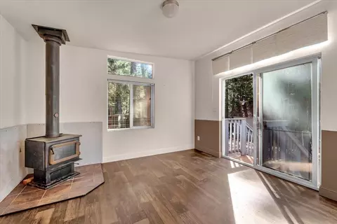 Living - 8495 Sky Tree Ln, Shingletown, CA 96088 photo 2 of 3