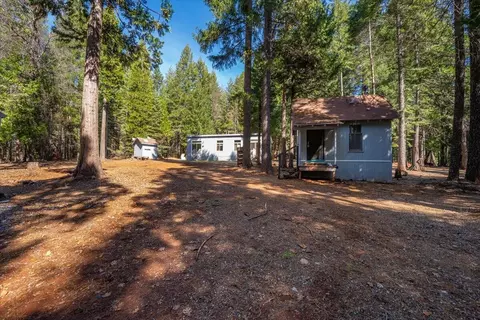 Exterior - 8495 Sky Tree Ln, Shingletown, CA 96088 photo 10 of 24