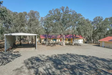 Exterior - 18601 Stallion Dr, Red Bluff, CA 96080 photo 18 of 20