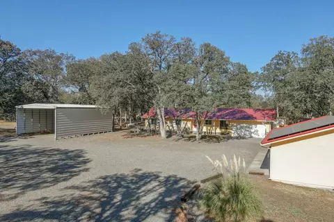 Exterior - 18601 Stallion Dr, Red Bluff, CA 96080 photo 17 of 20