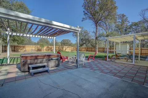Exterior - 18601 Stallion Dr, Red Bluff, CA 96080 photo 6 of 20