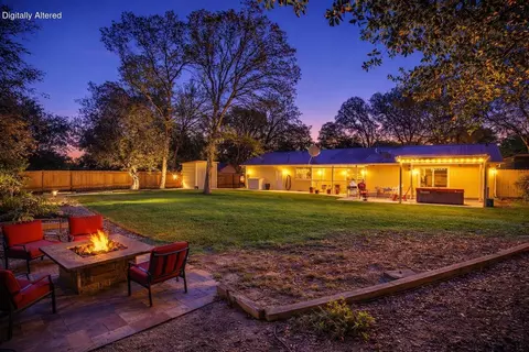 Exterior - 18601 Stallion Dr, Red Bluff, CA 96080 photo 2 of 20